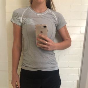 Lululemon workout t shirt